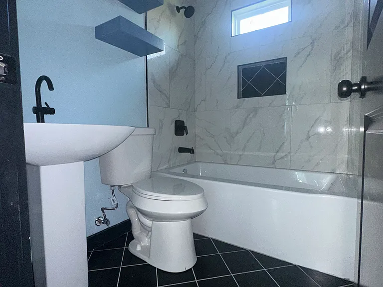 3556 S Naylor Cir #B — Photo 5