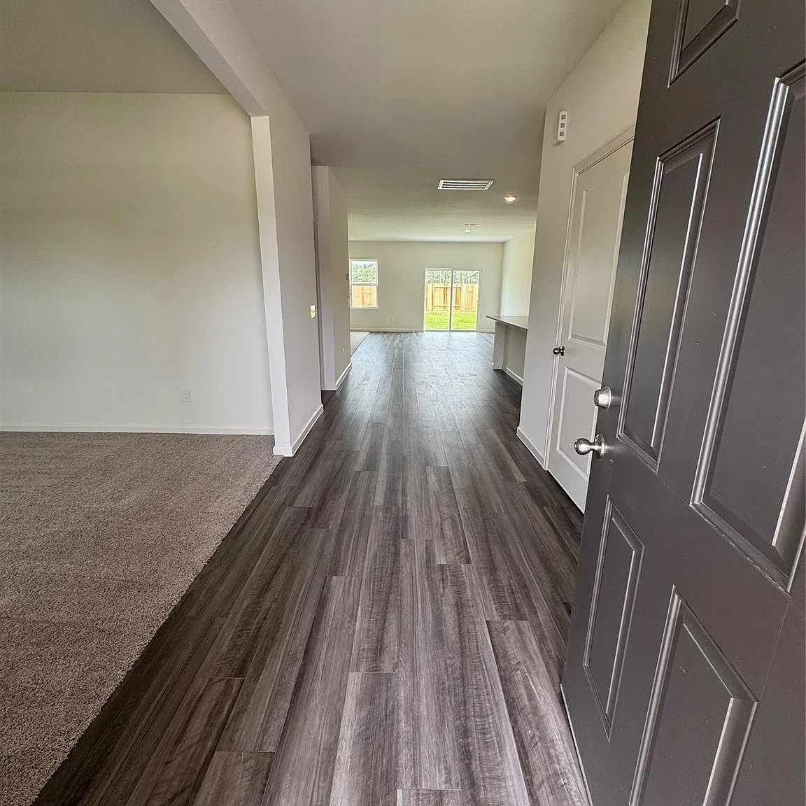 4 bed, 2.0 bath, 1733 sqft, $2,300 — Photo 4