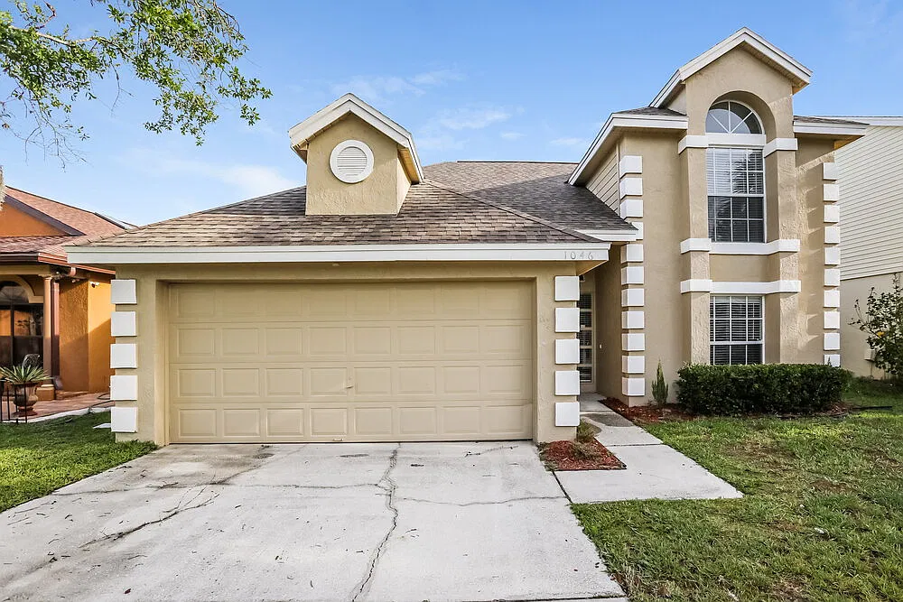 3 bed, 2.5 bath, 1783 sqft, $3,880 — Photo 1