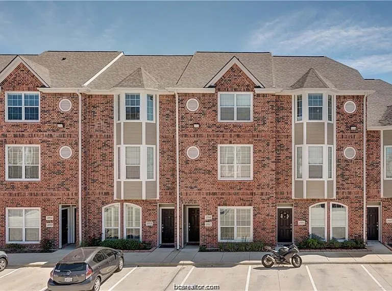 1198 Jones Butler Rd #406 — Photo 1