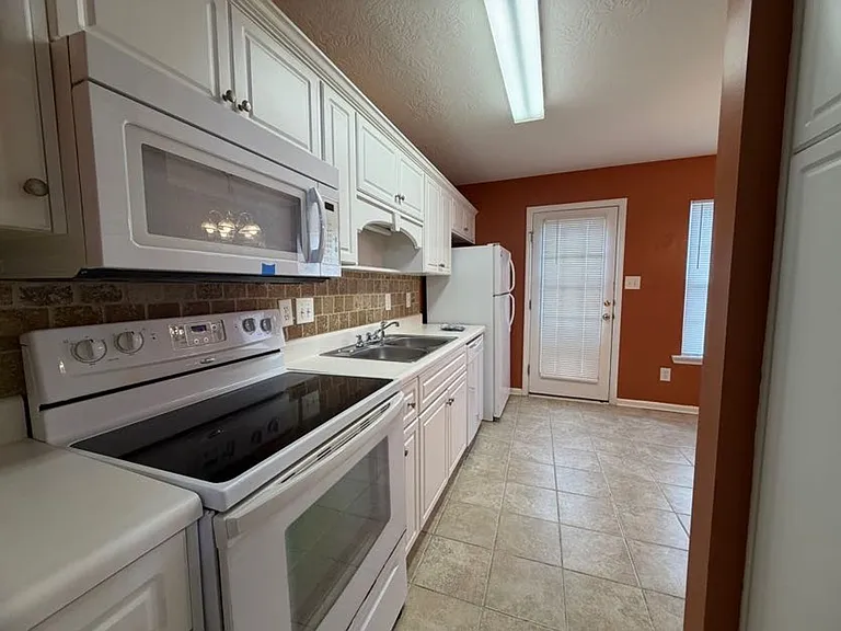 133 Brandimere Dr — Photo 5