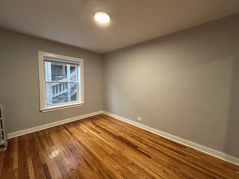 6957 N Ashland Blvd #304 — Photo 5