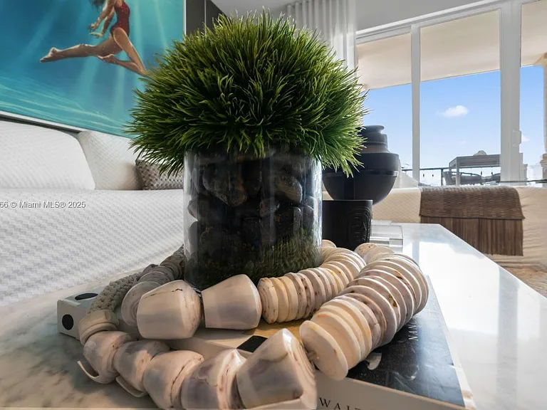 19143 Fisher Island Dr #19143 — Photo 35