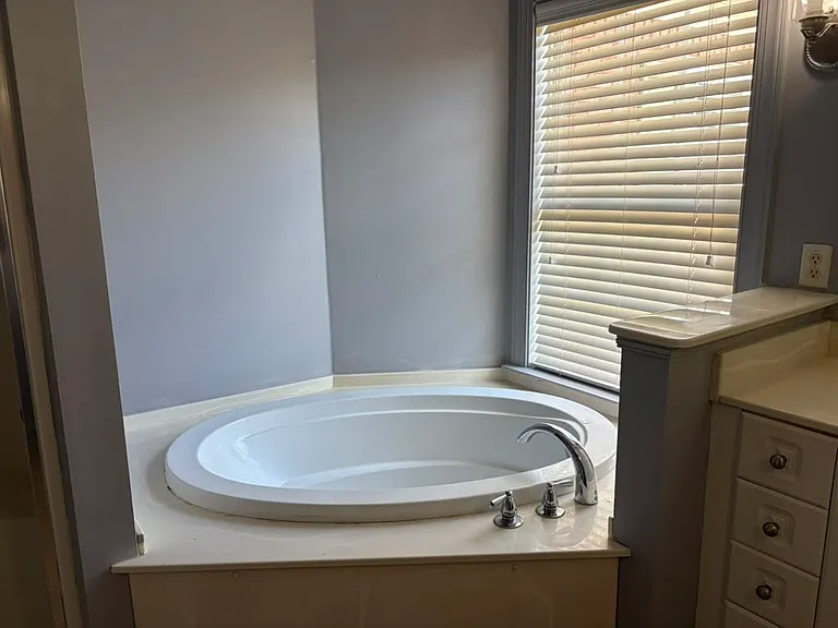 3929 Cromwell Park Dr — Photo 17