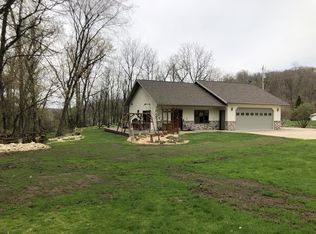 N6600 Berg Rd, West salem, WI 54669