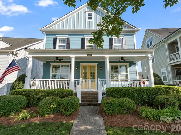 2319 Lochview St, Pineville, NC 28134