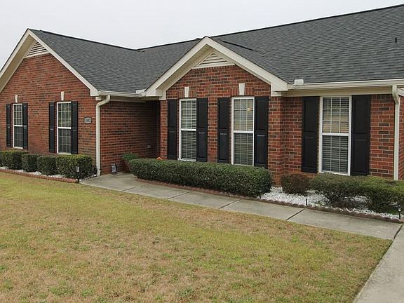 2nd image of 3442 Essex Pl