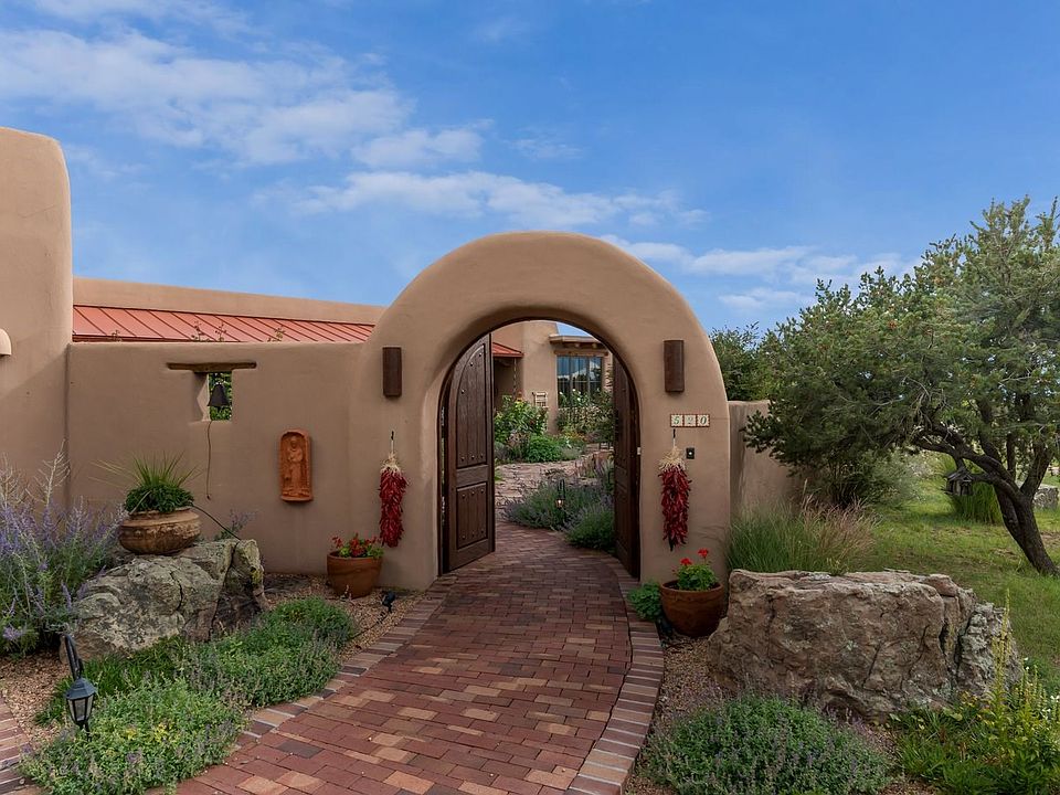1st image of 520 Camino Los Altos