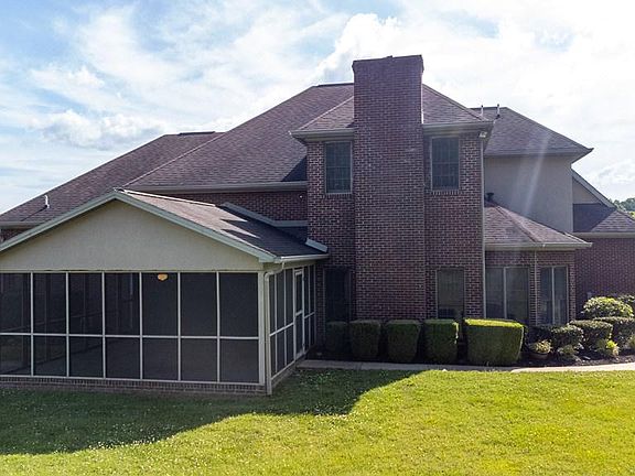 4th image of 2956 Amesbury Dr