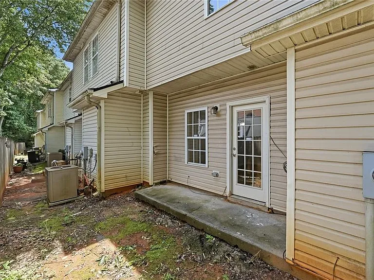 5072 Leeshire Trce — Photo 22