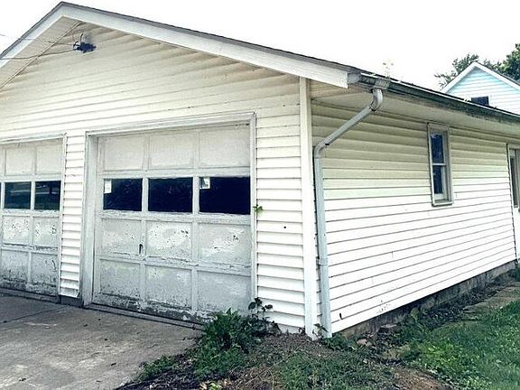5th image of 515 E Main St