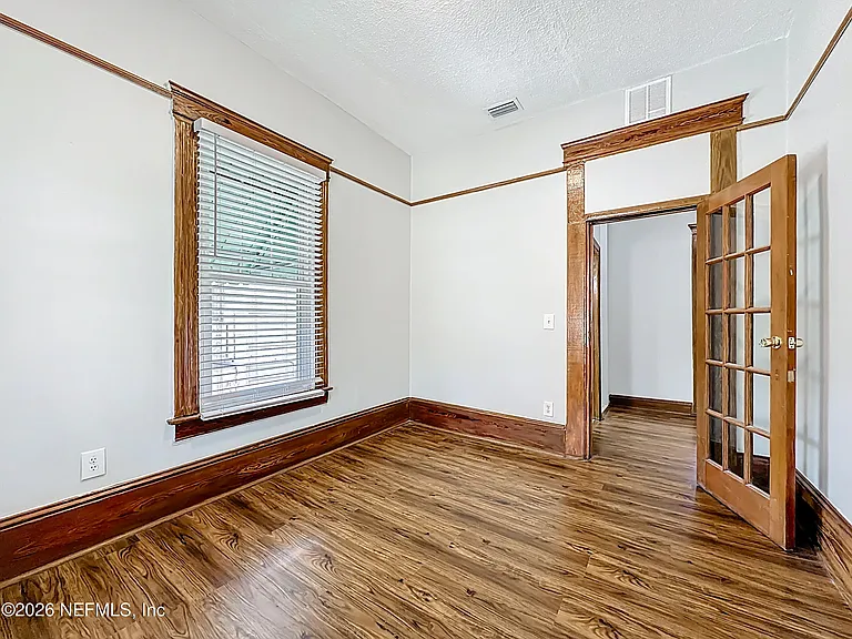 138 E Duval St — Photo 28