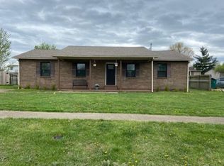 563 Congress Dr, Radcliff, KY 40160