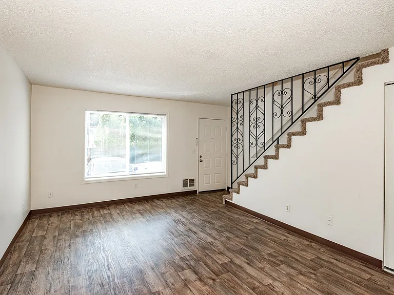 Clipper Ridge Apartments — Photo 6