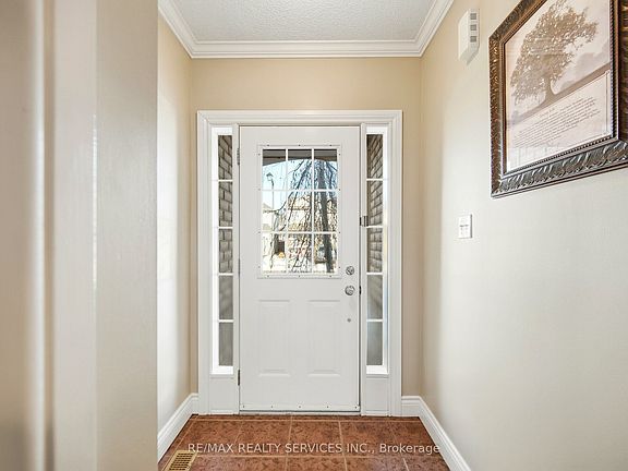4th image of 1131 Zimmerman Cres