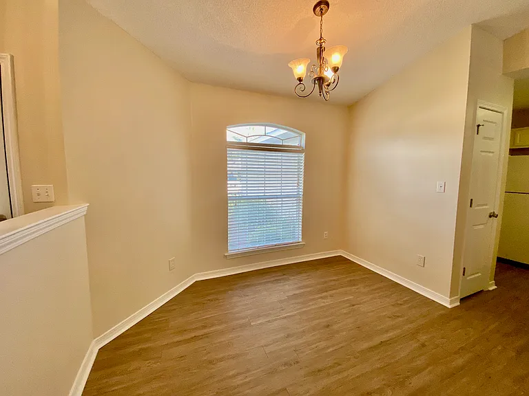 1550 Oakhill Rd — Photo 5