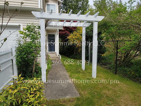 2nd image of 4324 Wonderwood Ln SE