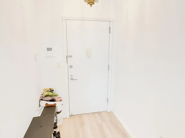 60 Oceana Drive West image 12 of 21