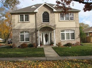 7755 N Octavia Ave, Niles, IL 60714