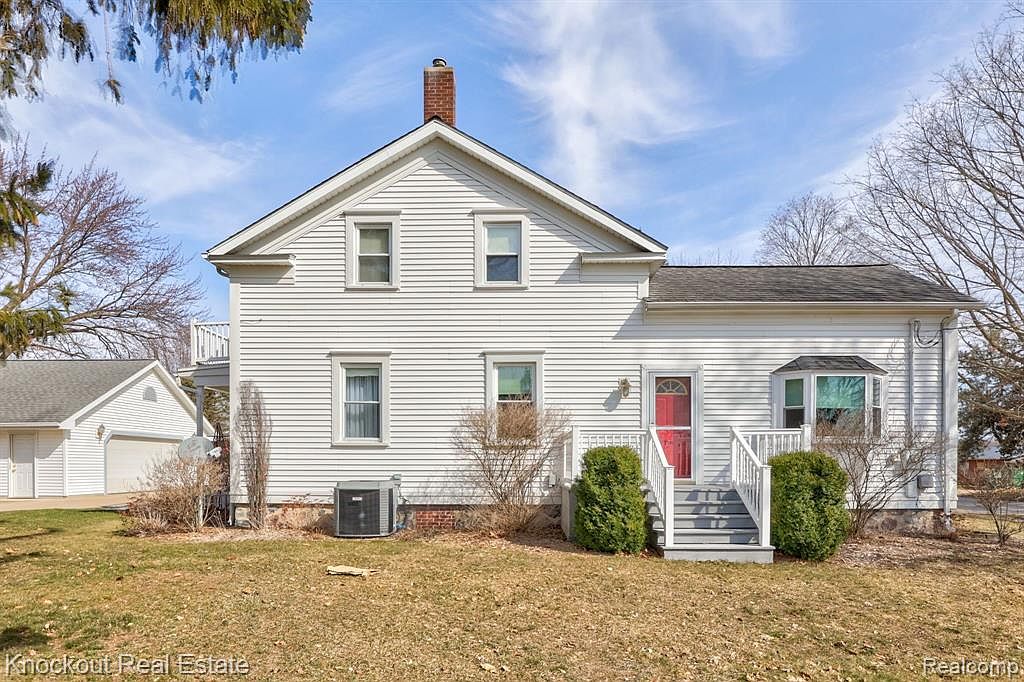 216 List St, Frankenmuth, MI 48734 Zillow