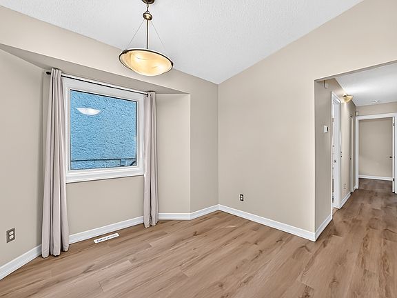 4th image of 226 Devonshire Dr