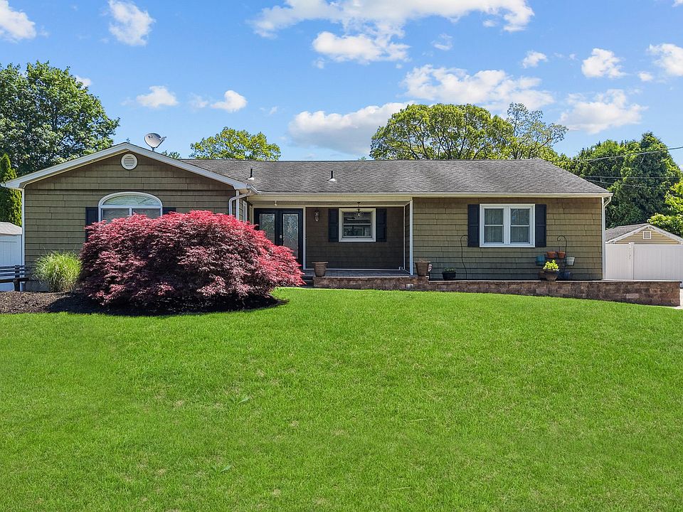 1st image of 21 Patricia Ln