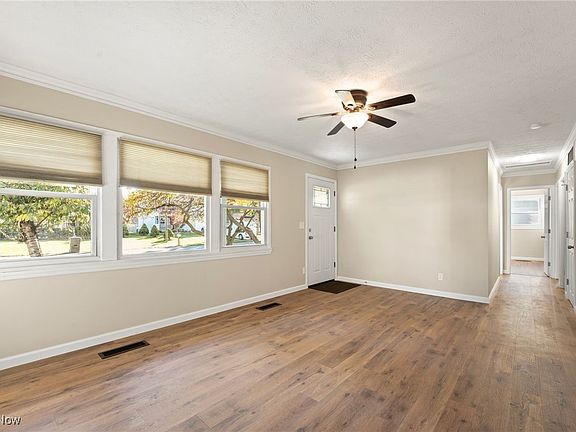 2nd image of 125 Coronado Ct