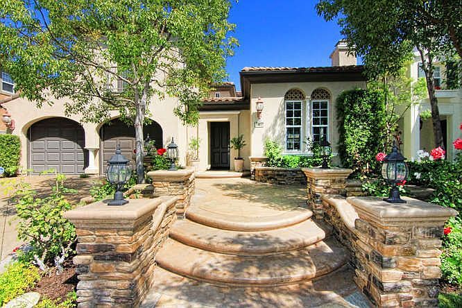 Quiet, Single Loaded ,Cul-de-sac Street Location