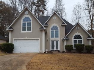203 Olympic Dr, Fayetteville, GA 30215