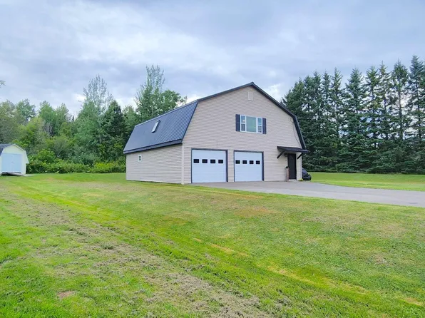 24 Fords Lane, Mapleton, ME 04757