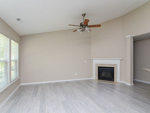 3rd image of 7029 Whittingham Dr