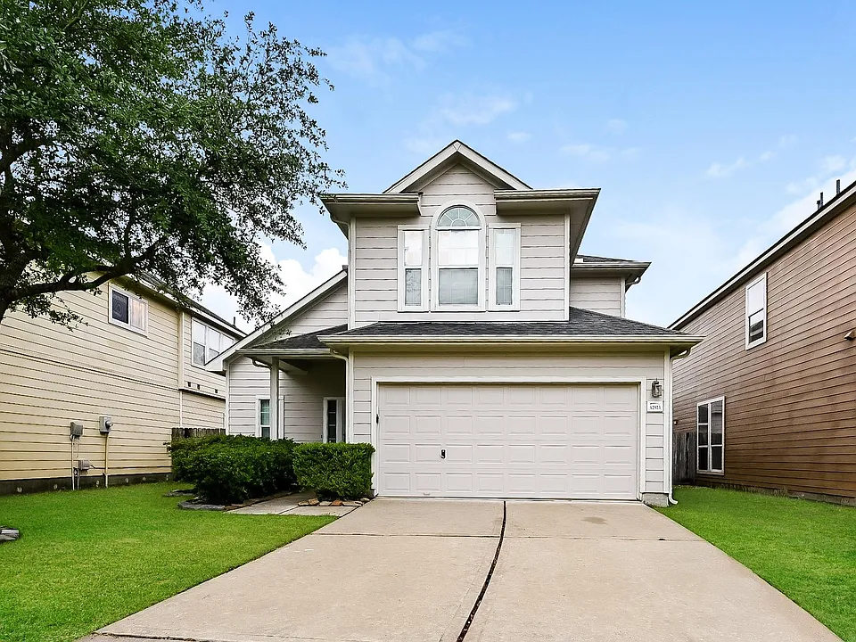 12923 Palm Leaf Ct