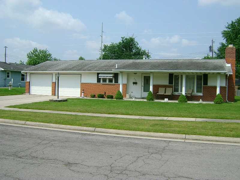 1st image of 303 Seneca Ave