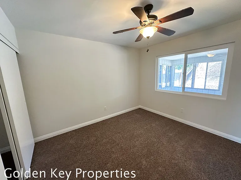 4718 Westridge Dr — Photo 7