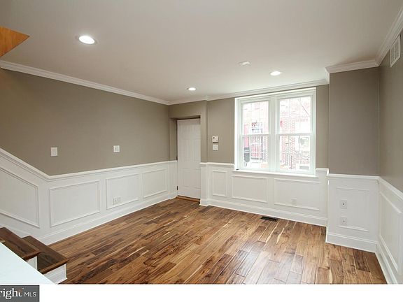 4th image of 2621 Catharine St