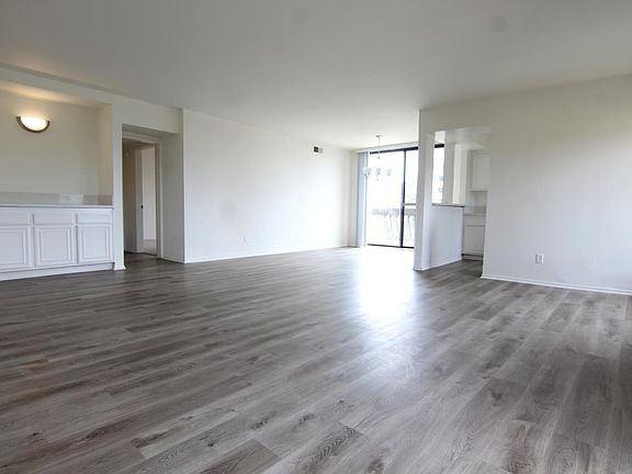 4th image of 1293 S Beverly Glen Blvd APT 308