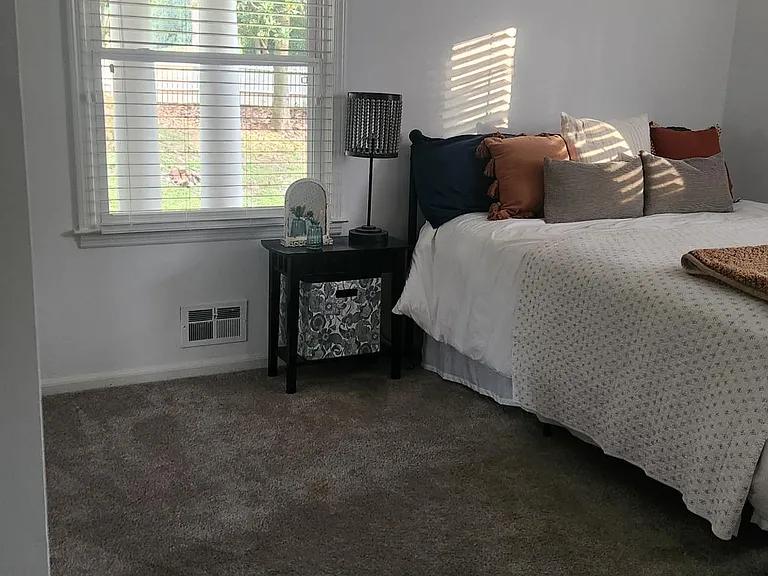 2622 Creekview Dr SW — Photo 12