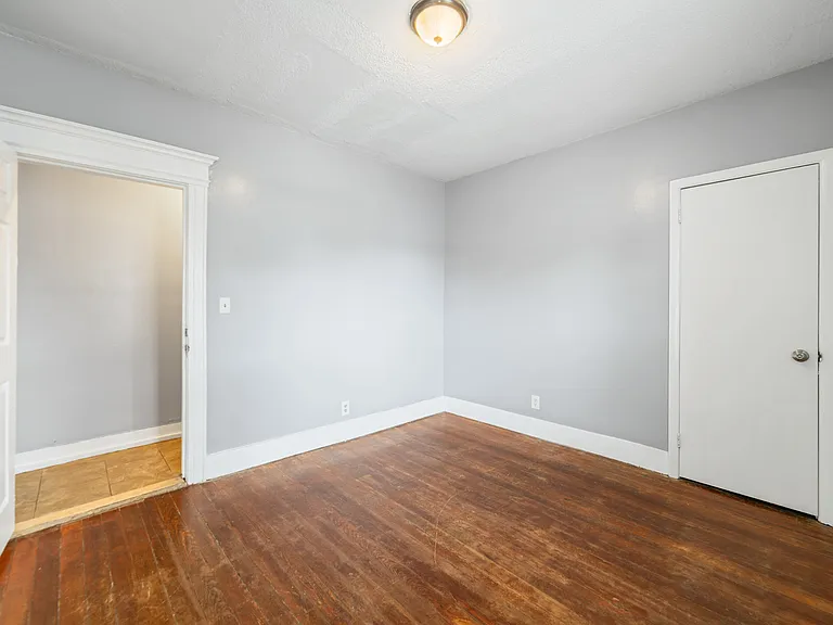 705 Dixwell Ave #1R — Photo 5