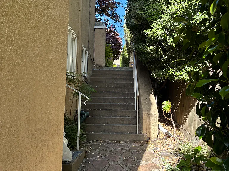 838 Mendocino Ave — Photo 19