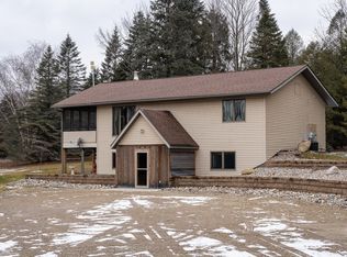 10977 W Jackson Rd, Riverdale, MI 48877