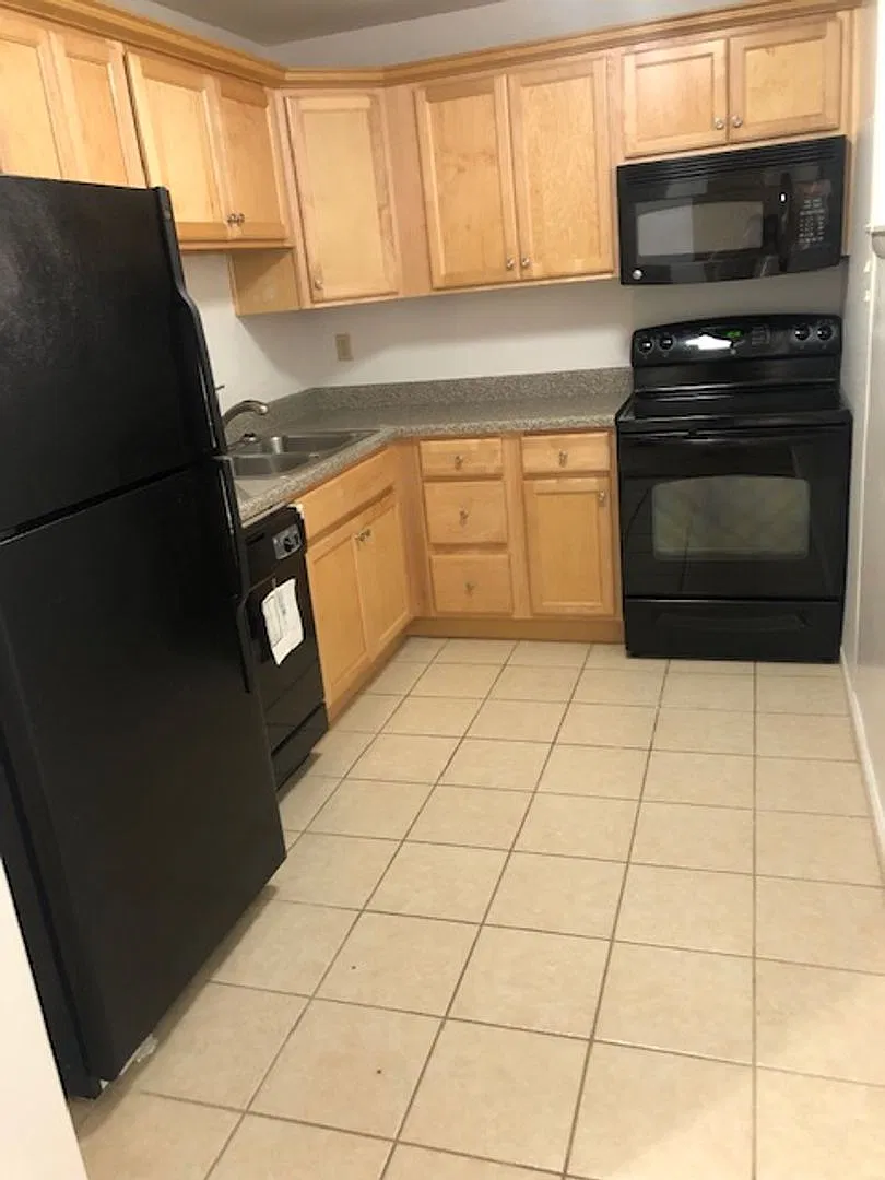 2 Bed 1 Bath Apartment in Gated Community with Pool! — Photo 4