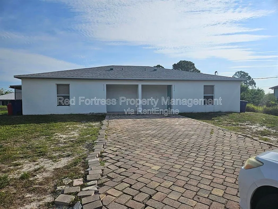 4514 Leonard Blvd S