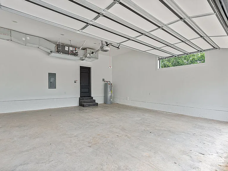 Edge Luxury Townhomes — Photo 44