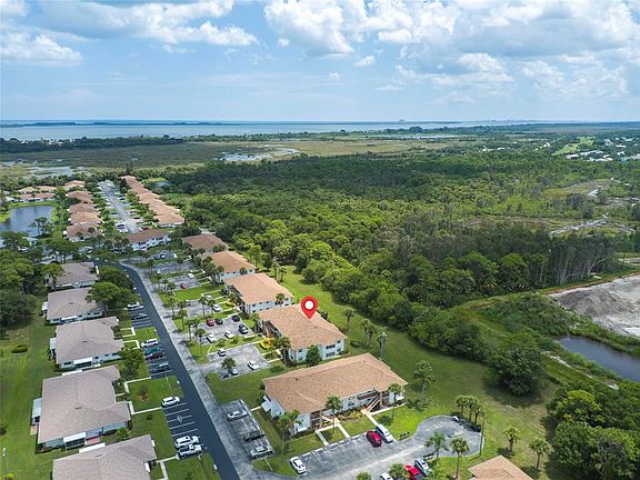 5th image of 1217 S Lakes End Dr #1217A1