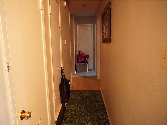 5th image of 3001 Lincoln Ave