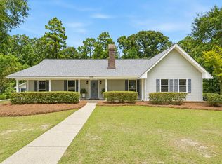 1046 Parker Rd, Hattiesburg, MS 39402