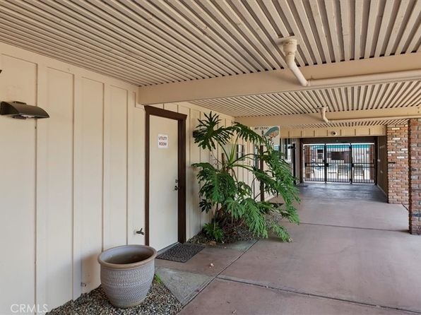 27071 Presley St, Sun City, CA 92586