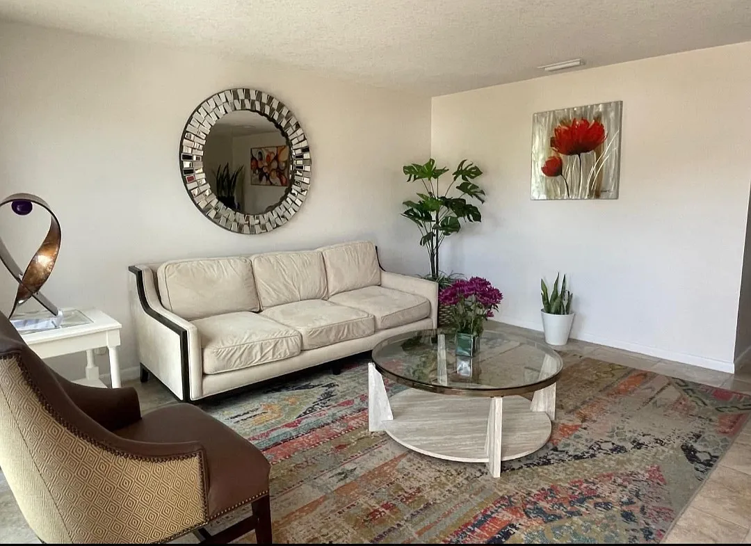 1005 W Grace St — Photo 1