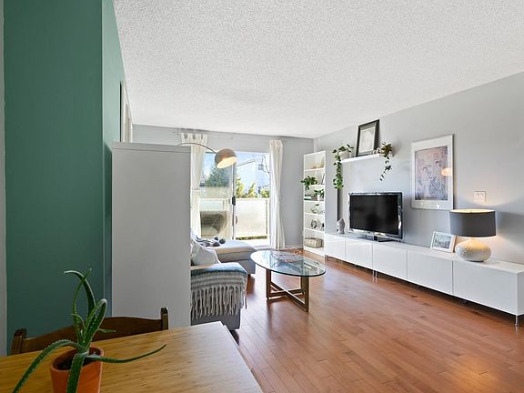 5th image of 998 W 19th Ave #405