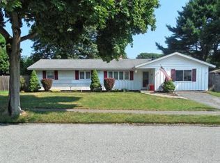 17 Reed Rd, Peabody, MA 01960